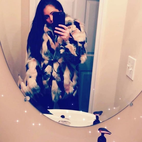 Boutique Emma Patchwork Faux Fur Coat With PU Belt - Picture 4 of 4